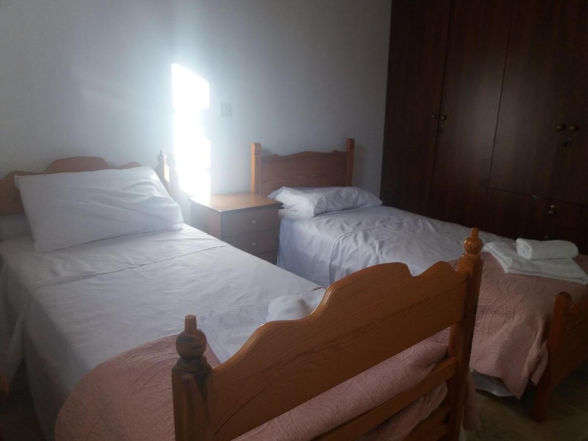 Georgia'S House Bed & Breakfast Fyti ภายนอก รูปภาพ