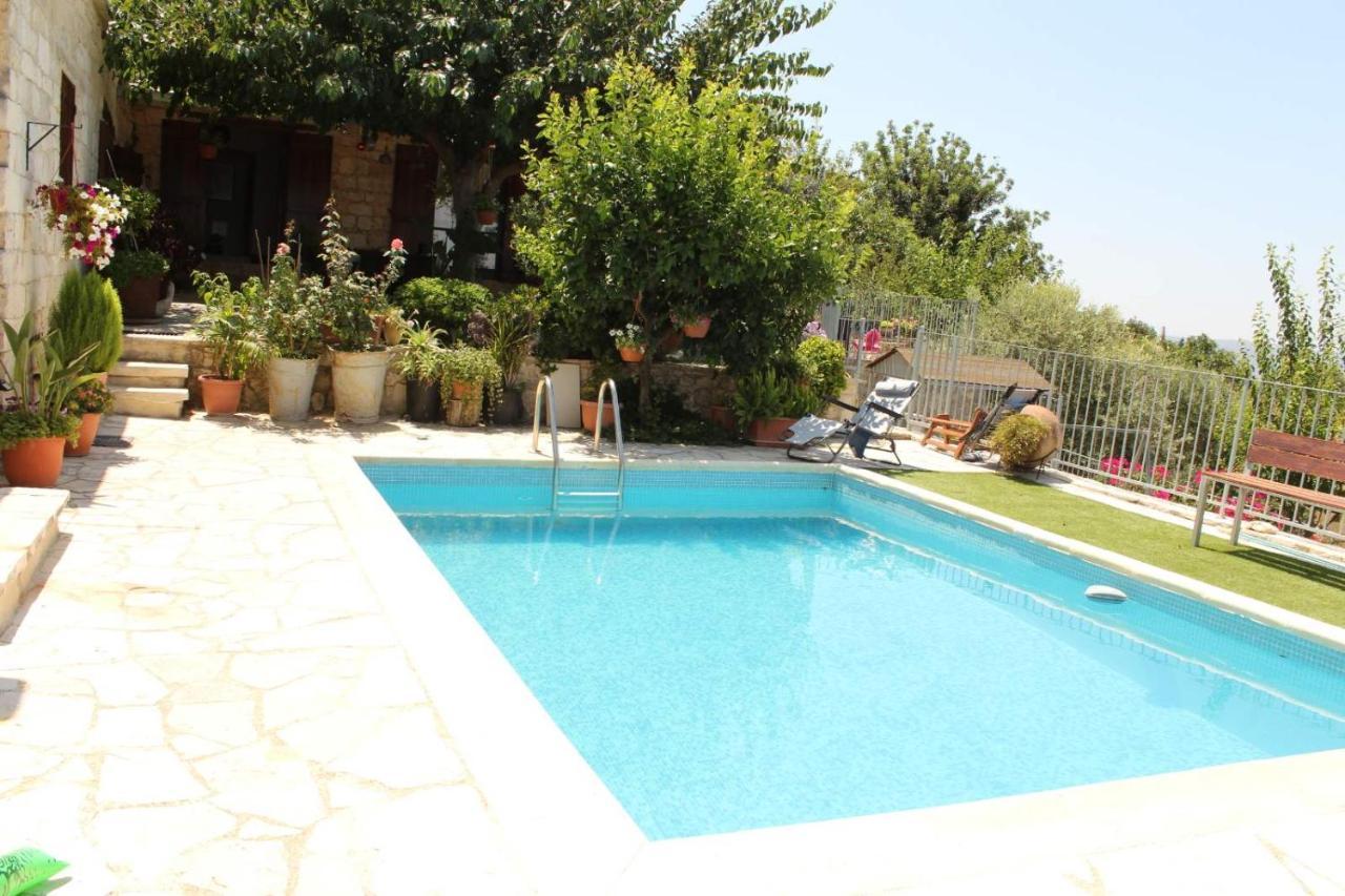 Georgia'S House Bed & Breakfast Fyti ภายนอก รูปภาพ