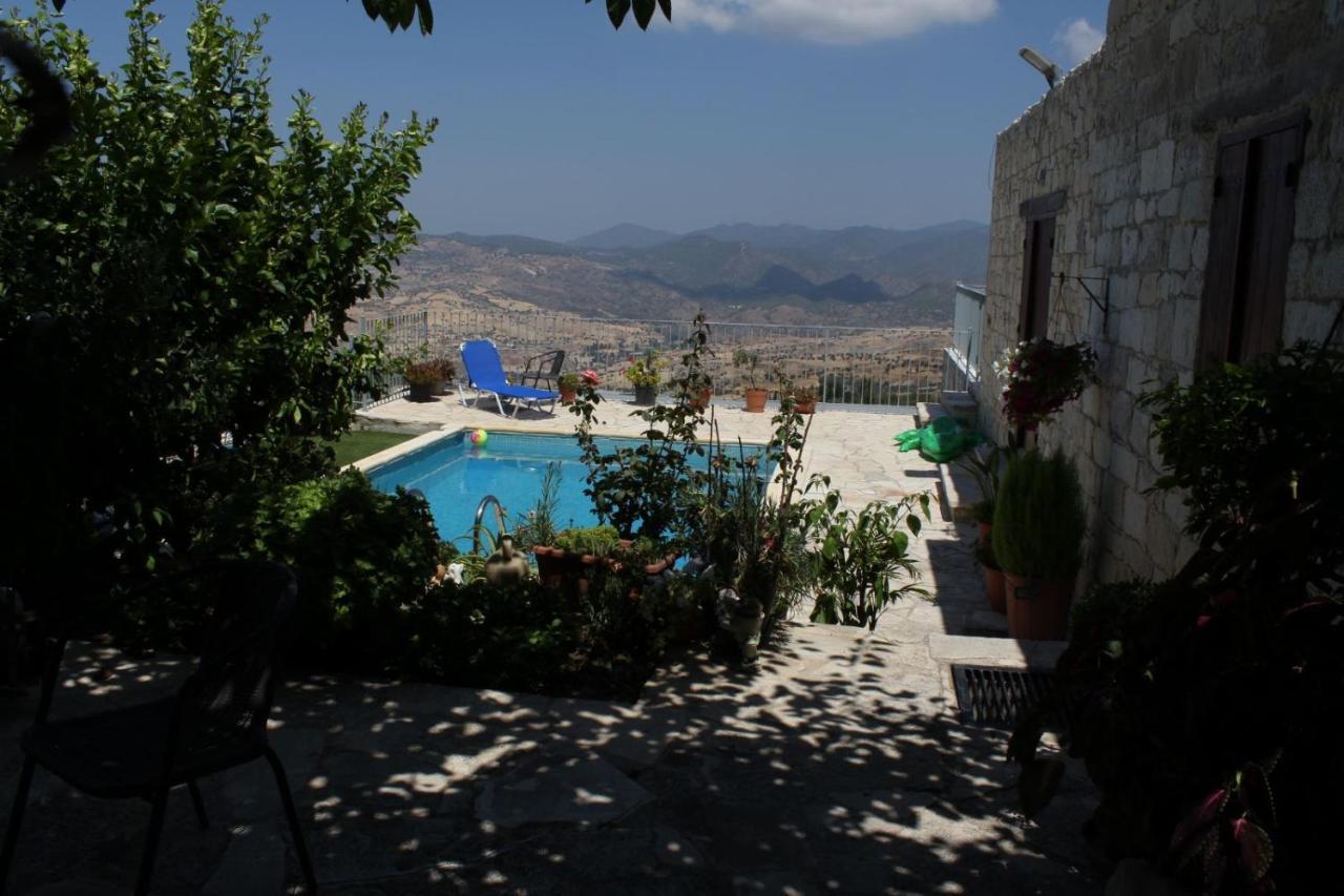 Georgia'S House Bed & Breakfast Fyti ภายนอก รูปภาพ