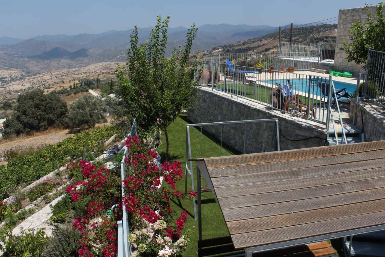 Georgia'S House Bed & Breakfast Fyti ภายนอก รูปภาพ